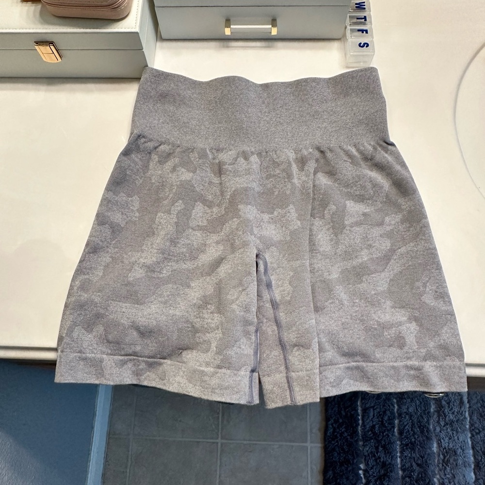 NVGTN shorts